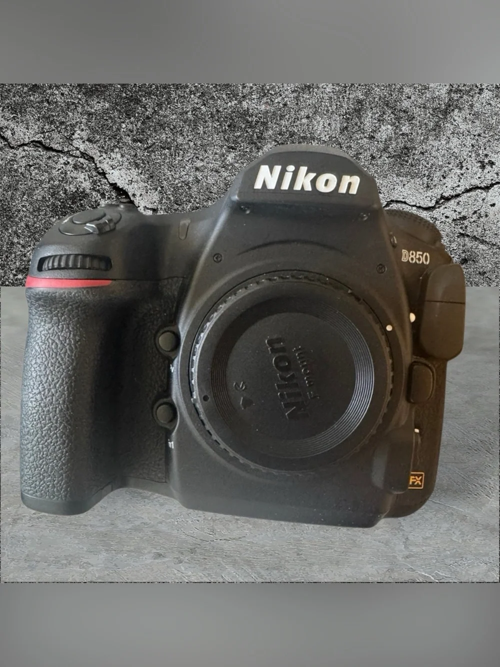 Nikon D850 DSLR Camera Body in Black